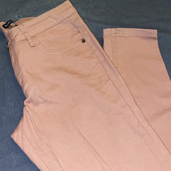Silver crush | junior’s jeans | skinny | size 3/4 | blush - Picture 4 of 5